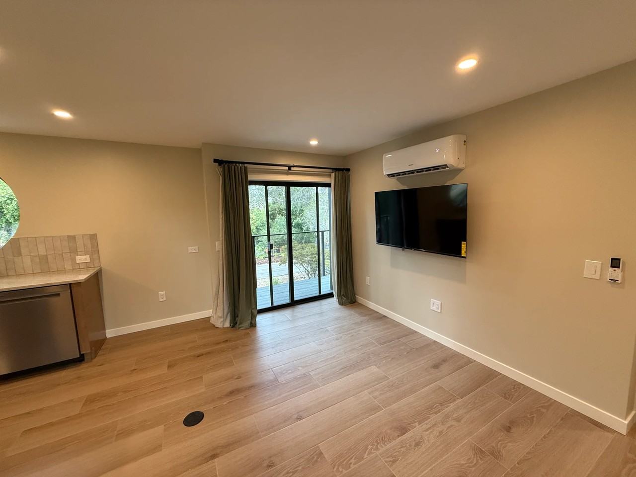 5780 Violeta Ave - Photo 7 of 17