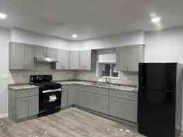 featured image of 533 W State St