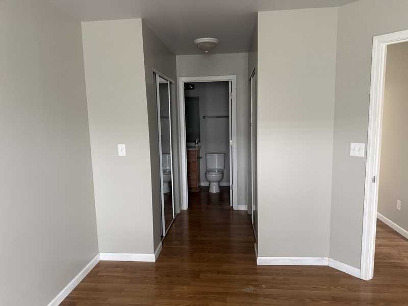 206 S Springfield St - Photo 3 of 8