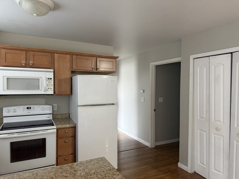 206 S Springfield St - Photo 6 of 8