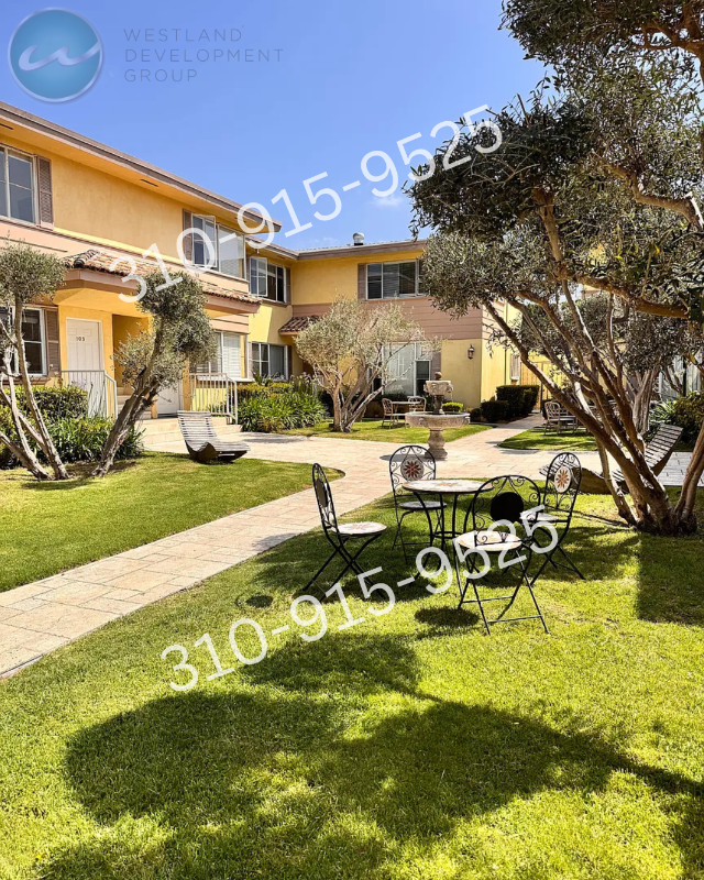 3166 S Barrington Ave #204