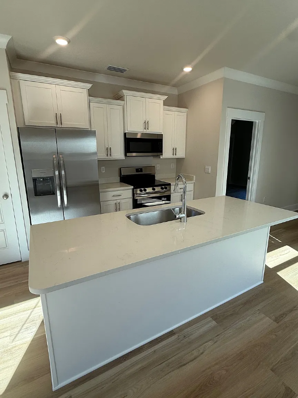 676 Overland Dr - Photo 4 of 9