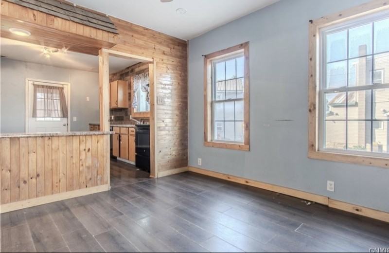 148 W Main St - Photo 2 of 13