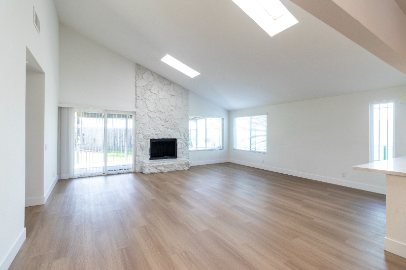 10766 Parkdale Ave - Photo 6 of 20