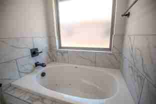 1621 Ne 33rd St - Photo 1 of 1