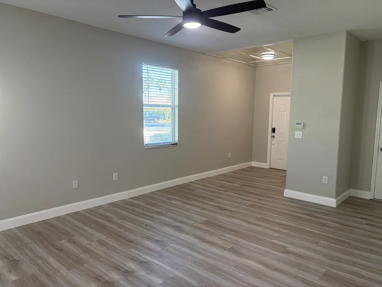 2703 Isabella Valley Ct - Photo 2 of 20