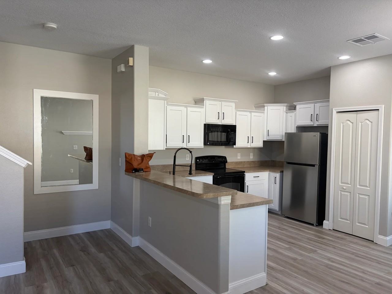 2703 Isabella Valley Ct - Photo 6 of 20