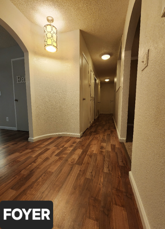 5020 Tacomic Dr - Photo 3 of 20