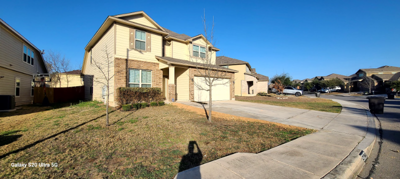 5823 Bridle Bnd - Photo 3 of 44