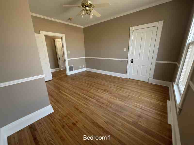 1112 E Walnut St #2 - Photo 6 of 36