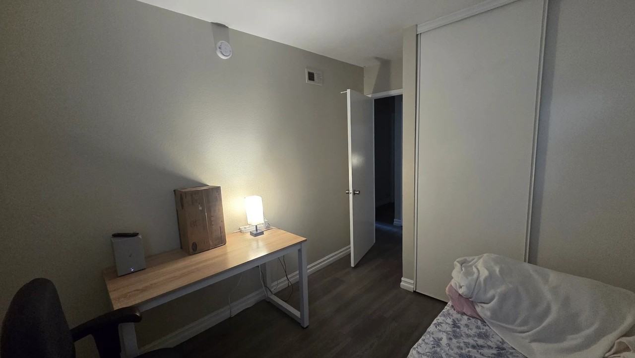 1322 Carnell Ct - Photo 2 of 10