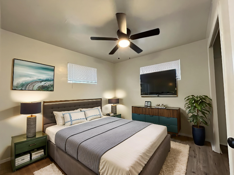 3440 S St #5 - Photo 3 of 6