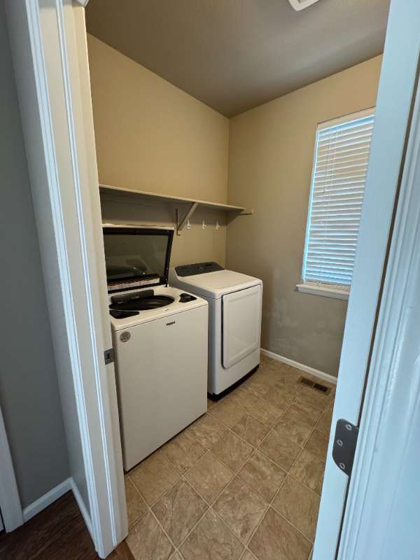 6559 Tombstone Ridge Rd - Photo 5 of 20