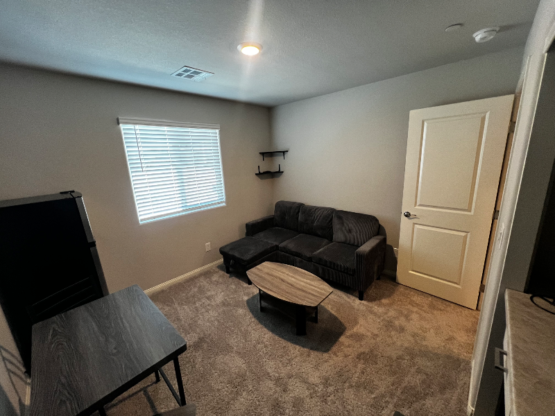 7377 Dragonfruit Ave - Photo 5 of 18