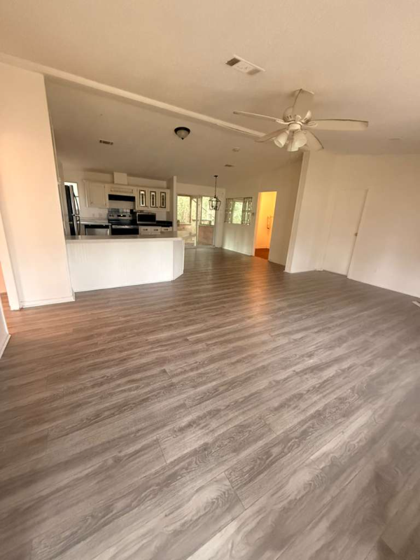 430 Westchase - Photo 2 of 20