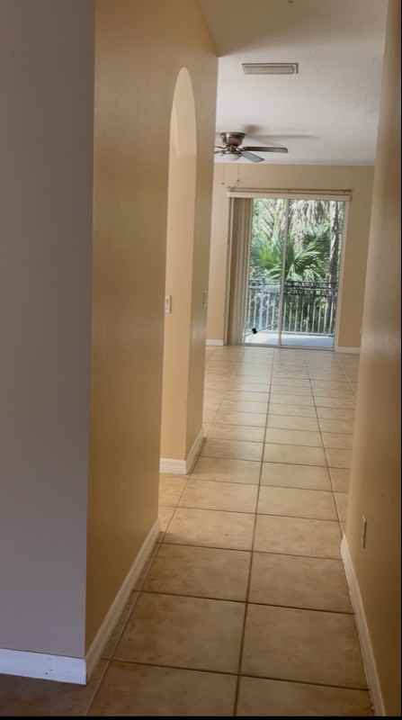 546 Pinebranch Cir - Photo 3 of 17