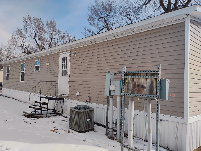 161 Rainbow Dr - Photo 2 of 16