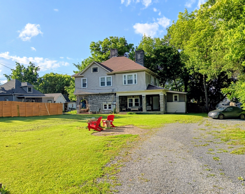 311 12th St - Photo 6 of 18