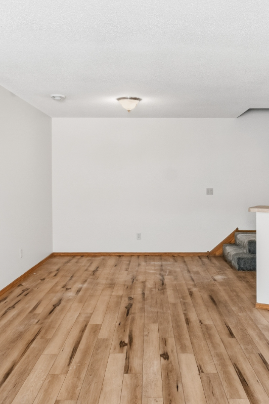 8427 Yukon Cir N - Photo 5 of 20