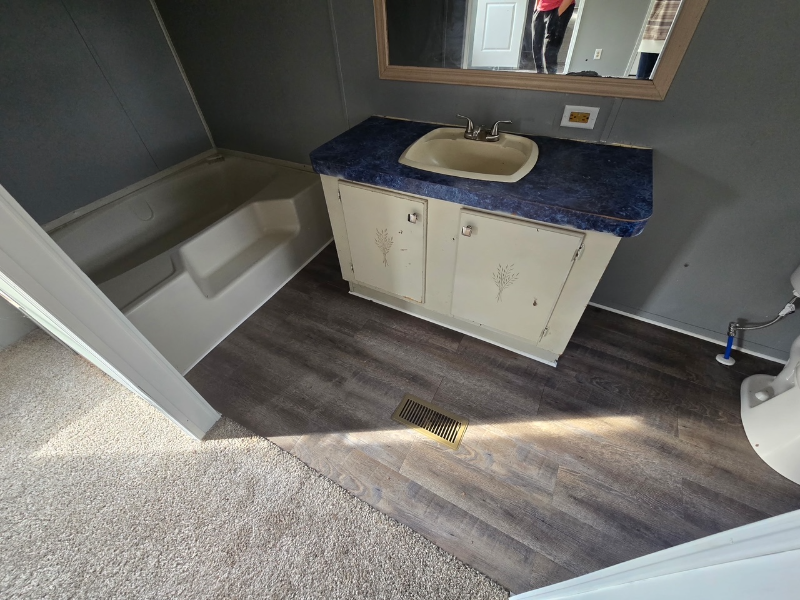 308 Pepper St - Photo 5 of 9