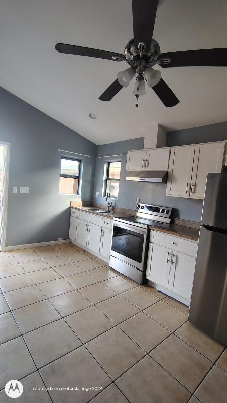 7038 W Fillmore St - Photo 2 of 12