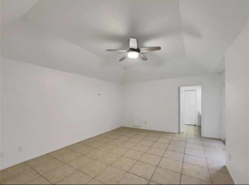 2805 Cambridge Ln - Photo 5 of 20