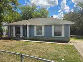 featured image of 2406 S Laredo St