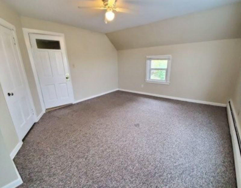 627 7th Ave S #A - Photo 3 of 20