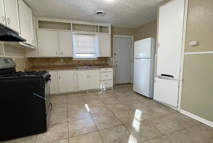 5514 45th St - Photo 4 of 8