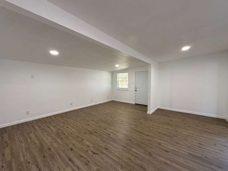 2934 Hatton St - Photo 5 of 19