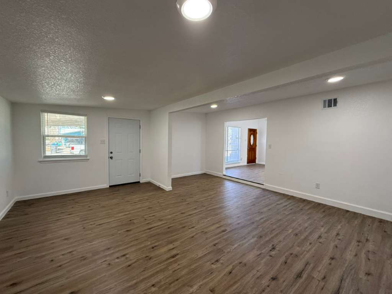 2934 Hatton St - Photo 6 of 19