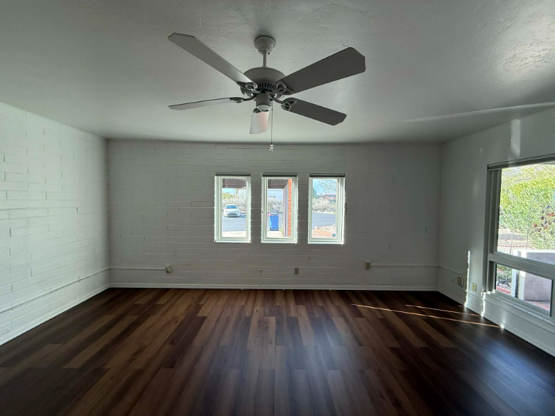 348 W Via Del Heroe - Photo 4 of 18