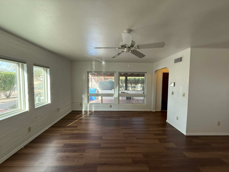 348 W Via Del Heroe - Photo 5 of 18