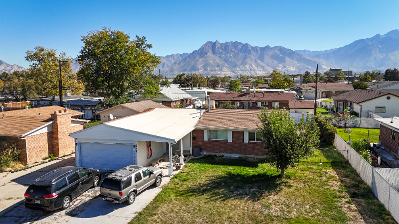 6007 Sw - Photo 3 of 12