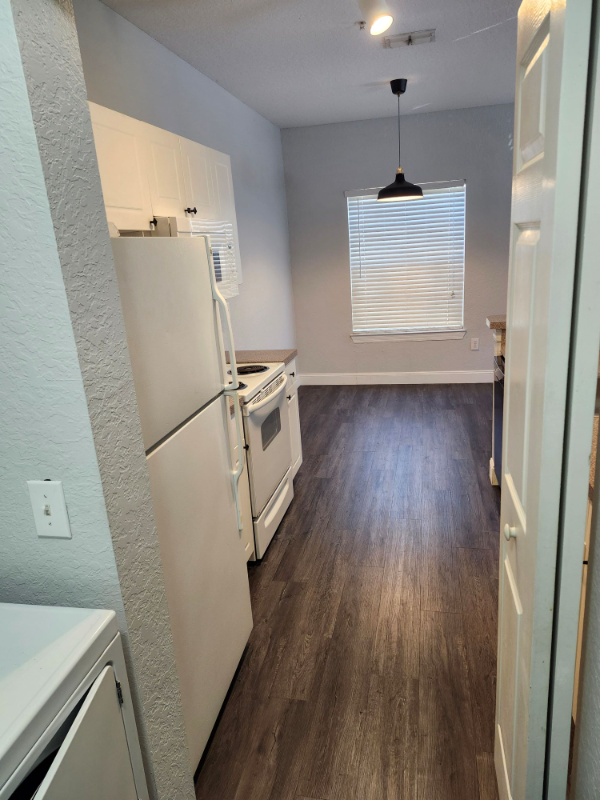 846 Grand Regency Pointe #202 - Photo 6 of 12