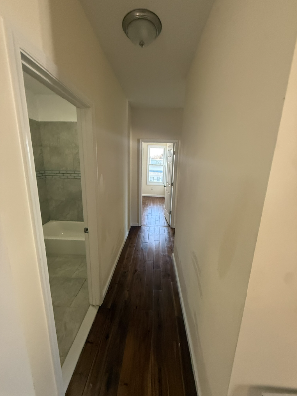 820 S 15th St #3R - Photo 4 of 7