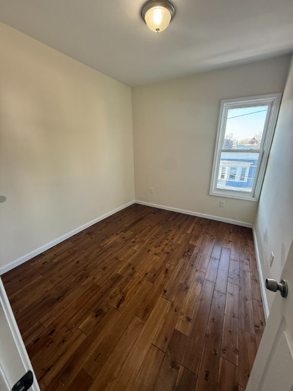 820 S 15th St #3R - Photo 6 of 7