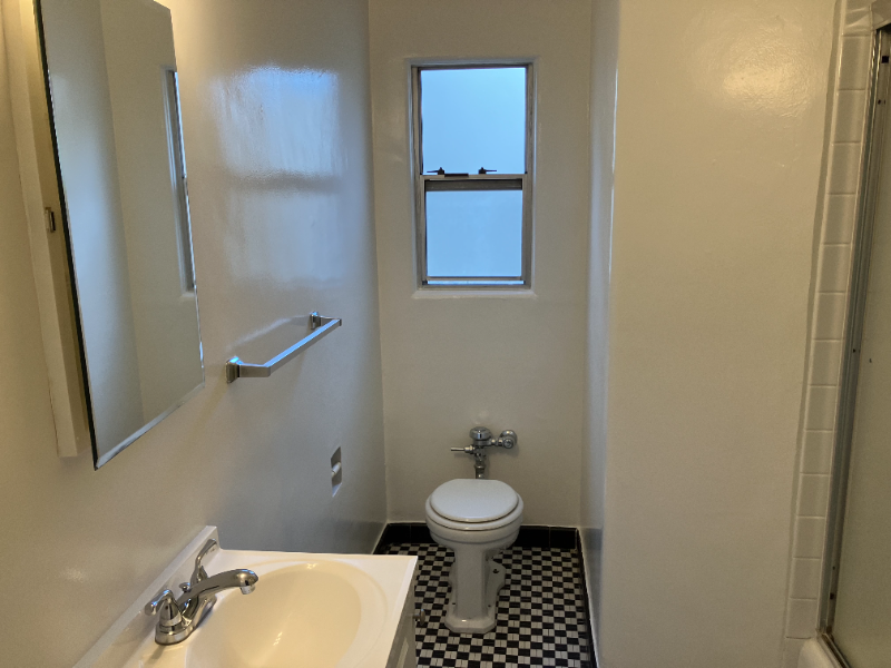 2625 Ivy Dr #10 - Photo 5 of 10