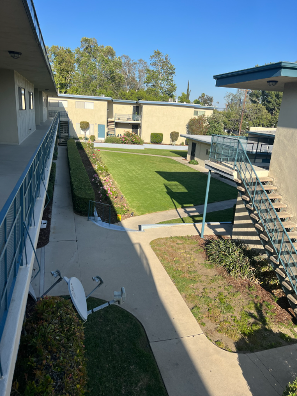 750 W Bonita Ave #21 - Photo 4 of 9