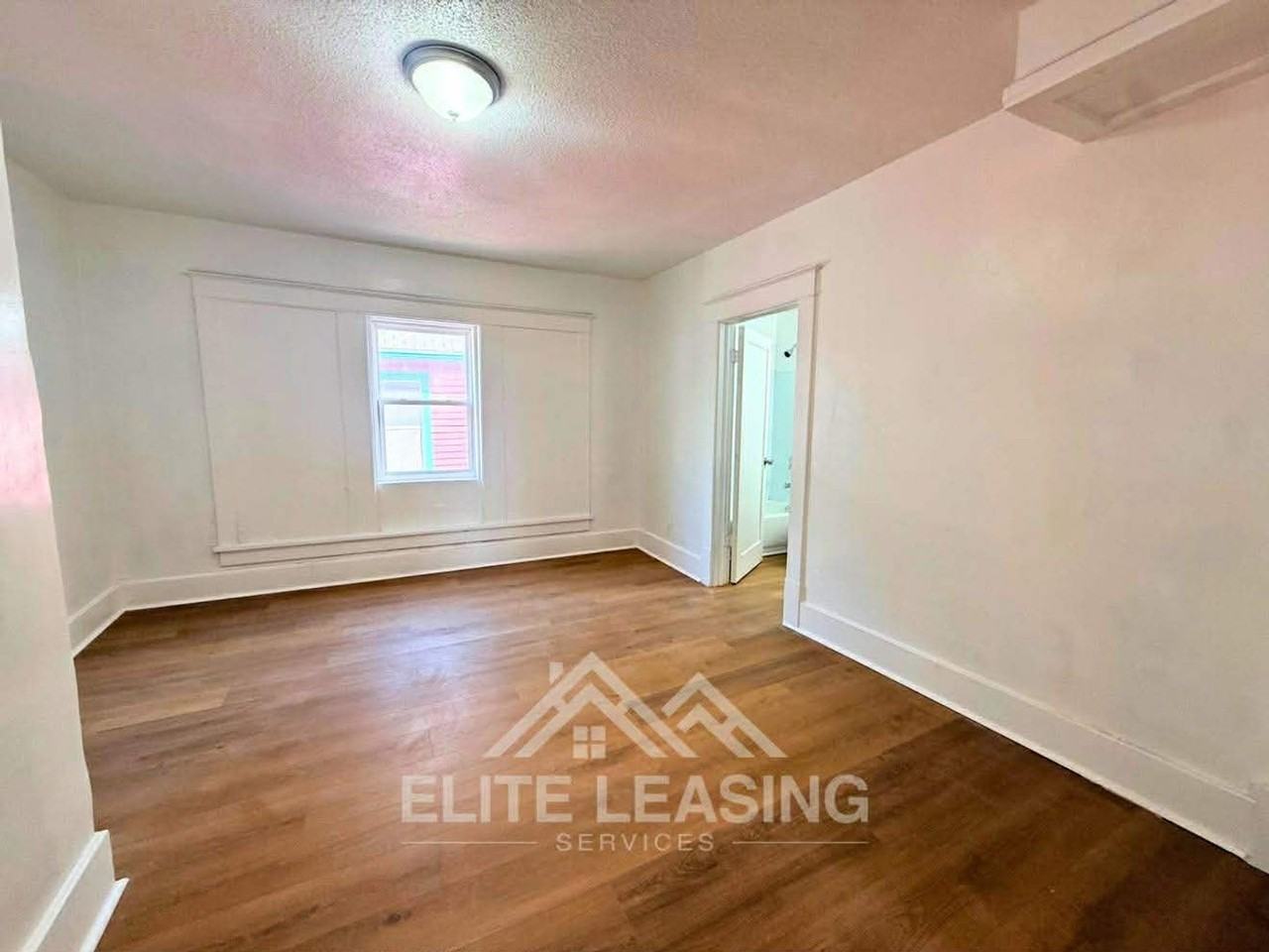 1438 SW Van Buren - Photo 6 of 9