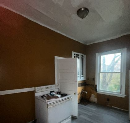 5657 Roosevelt Pl - Photo 5 of 7