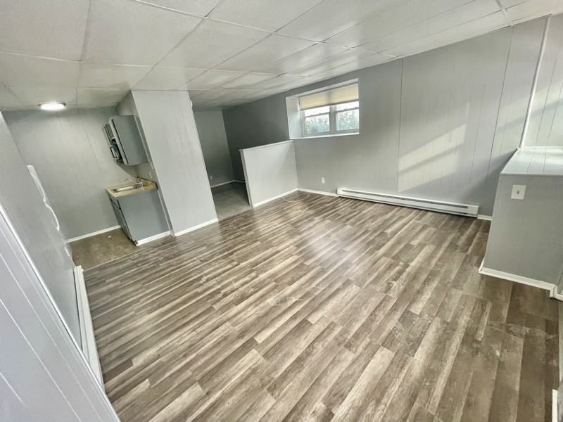 403 25th St #1F - Photo 3 of 8