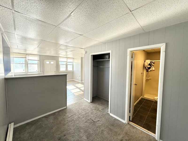 403 25th St #1F - Photo 6 of 8