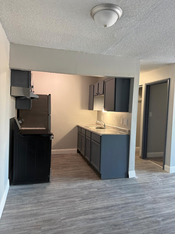 18331 W Chicago St #1 - Photo 4 of 7