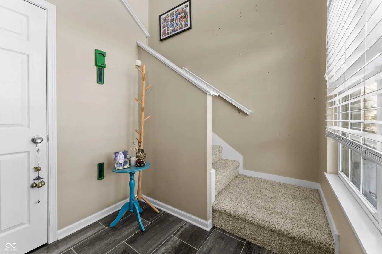 2322 N Pennsylvania St - Photo 3 of 20