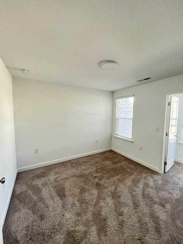 135 Orvis Dr - Photo 6 of 18