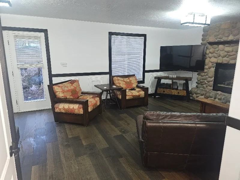 1112 Duffer Cir - Photo 7 of 50