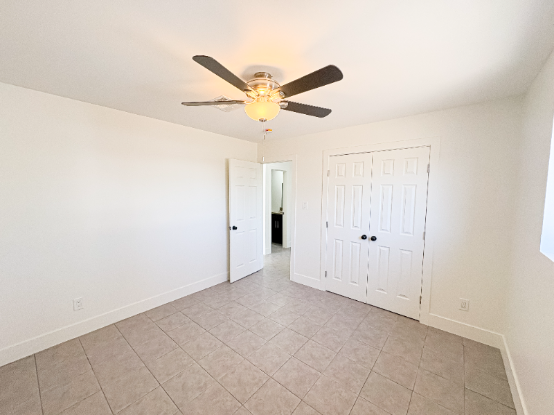 458 S Mulberry - Photo 4 of 20