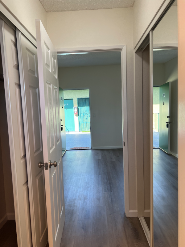 7424 Radford Ave #209 - Photo 7 of 18