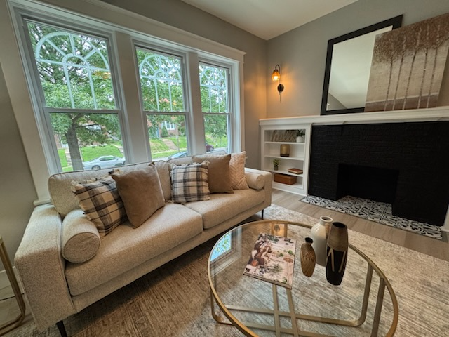 5230 Bancroft Ave - Photo 2 of 18